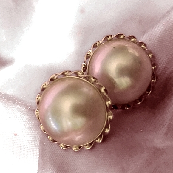 14KT Gold Mabe Pearls - Picture 9 of 11